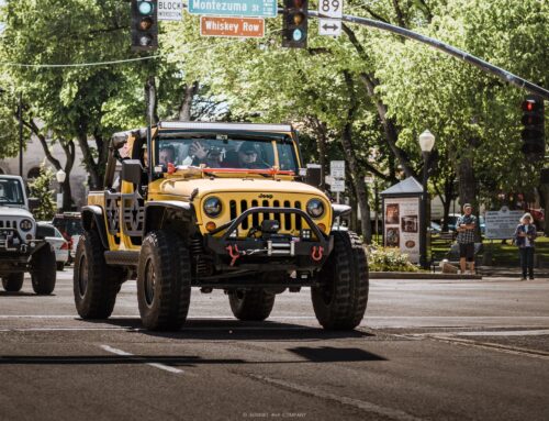 The Jeep Wave: What It Is, When to Do It, and When to Skip It