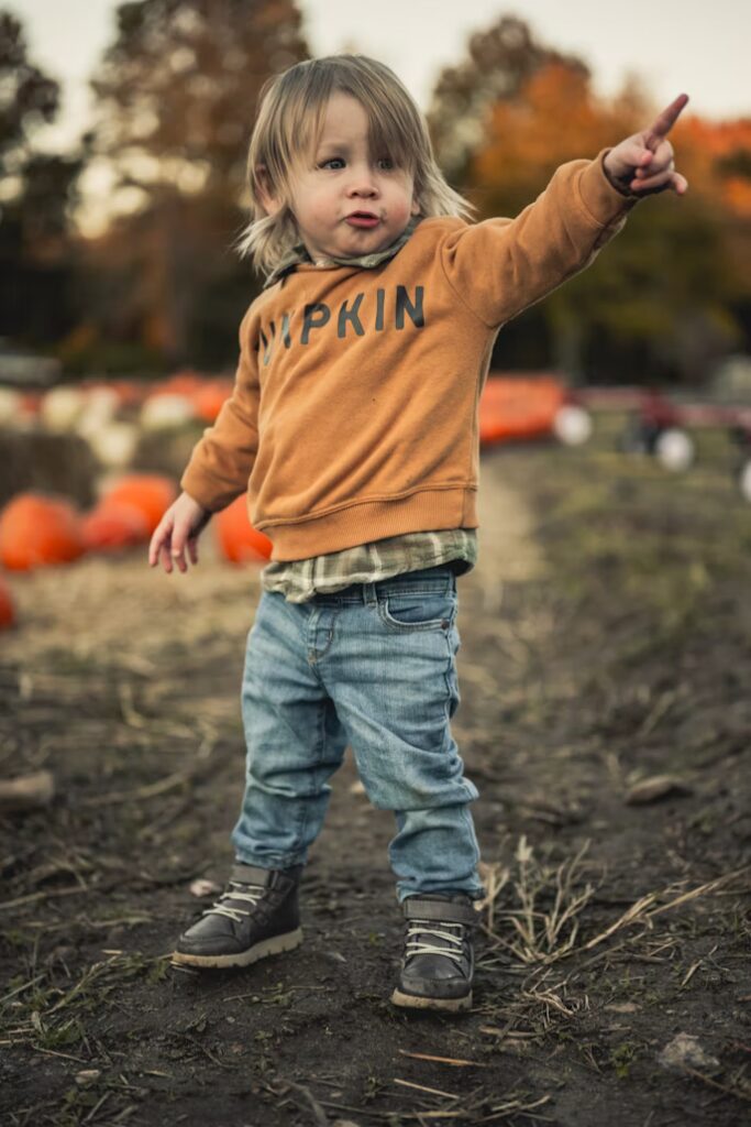Kids Spotting Off-Road